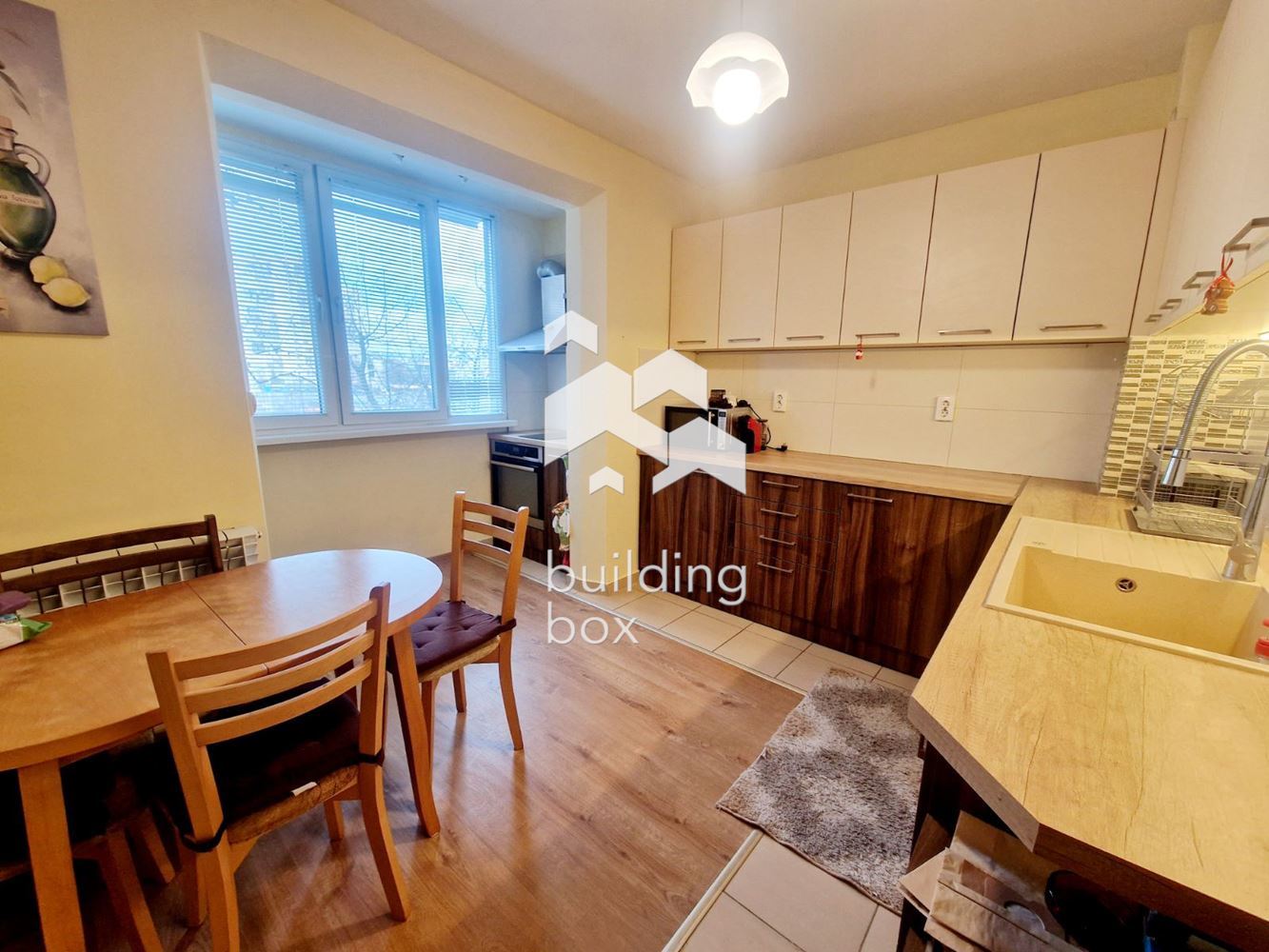 Уютен тристаен апартамент в кв. "Младост 2". - 0