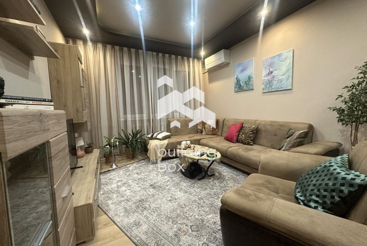 Двустаен апартамент до Докторска градина - 0