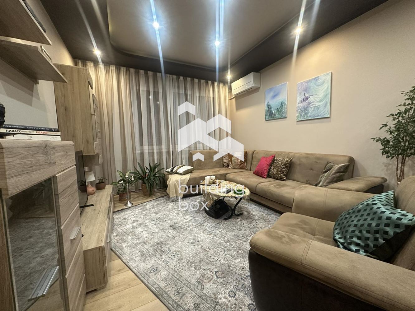 Двустаен апартамент до Докторска градина - 0