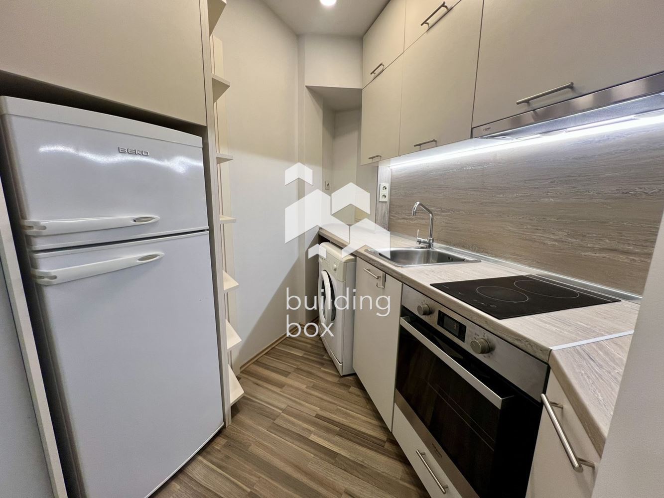 Двустаен апартамент в Гео Милев - 0