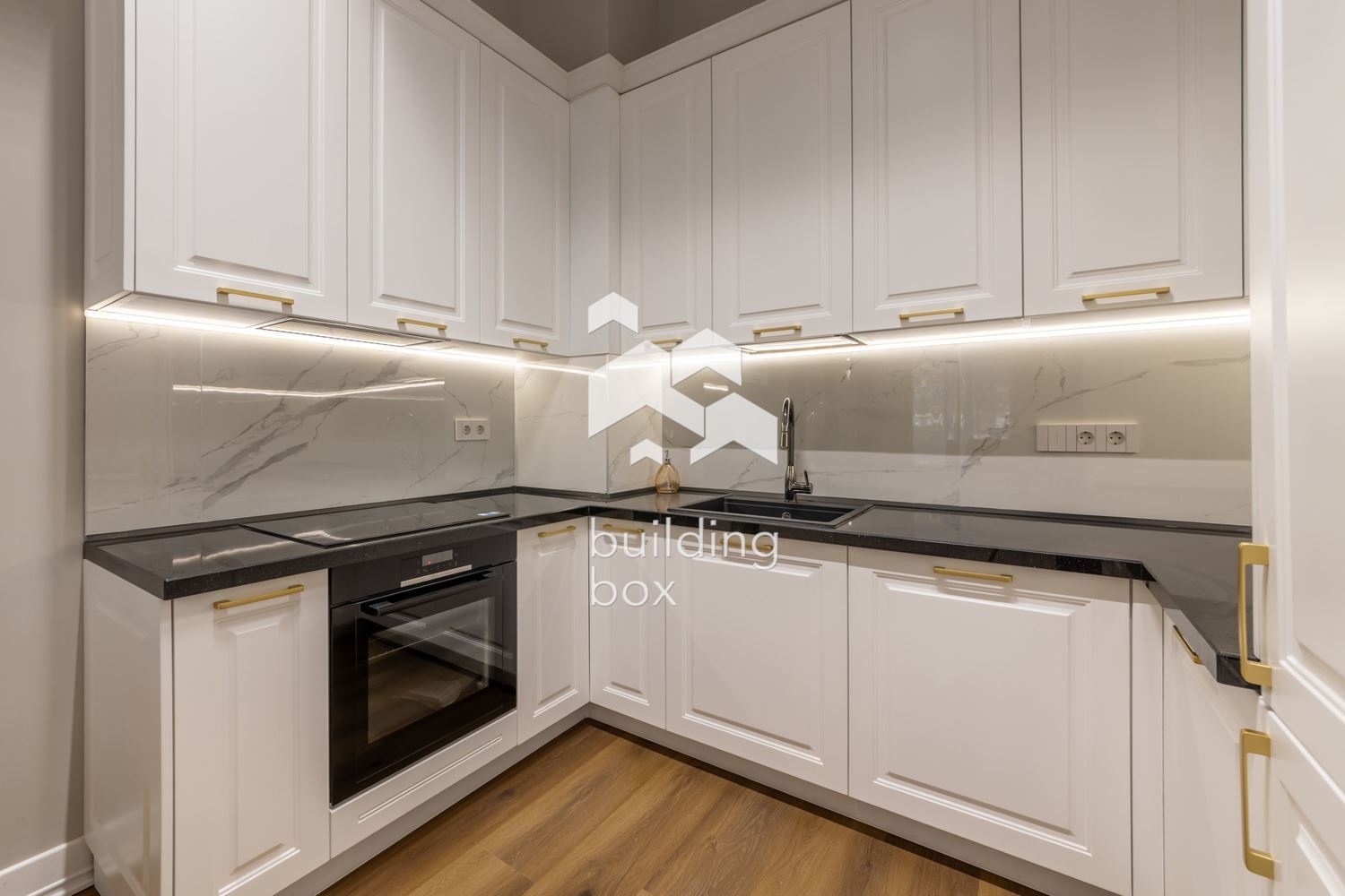 Бутиков тристаен апартамент в град Варна - 0