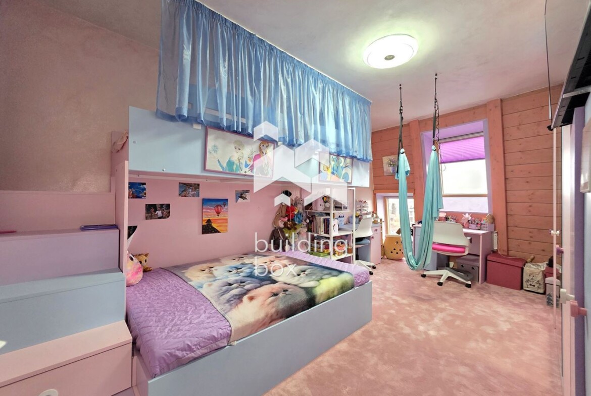 Елегантен апартамент с панорамна гледка - кв. Бояна - 0