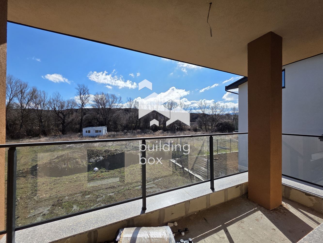 Качество! Простор с двор 600 кв.м.! Еднофамилна къща с Акт 16! - 0