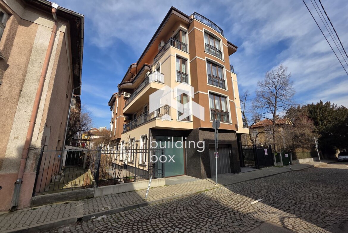 Офис със склад и паркомясто в идеален център – кв. Яворов - 0