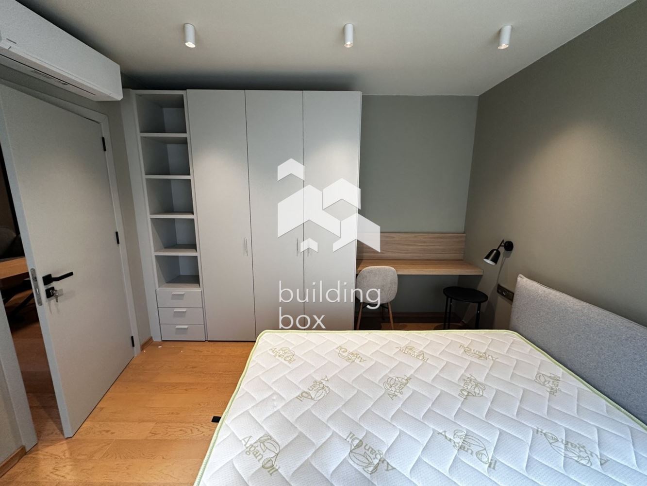 Двустаен апартамент за продажба - 0