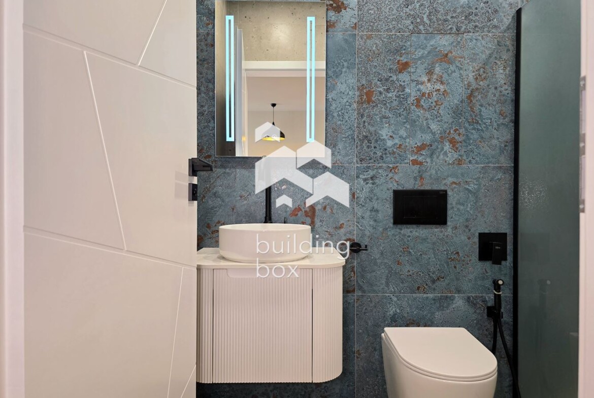 Светъл и просторен апартамент в MONA 3 - 0