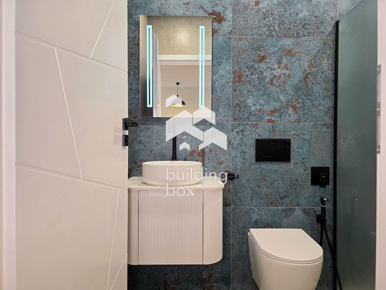 Светъл и просторен апартамент в MONA 3 - 0