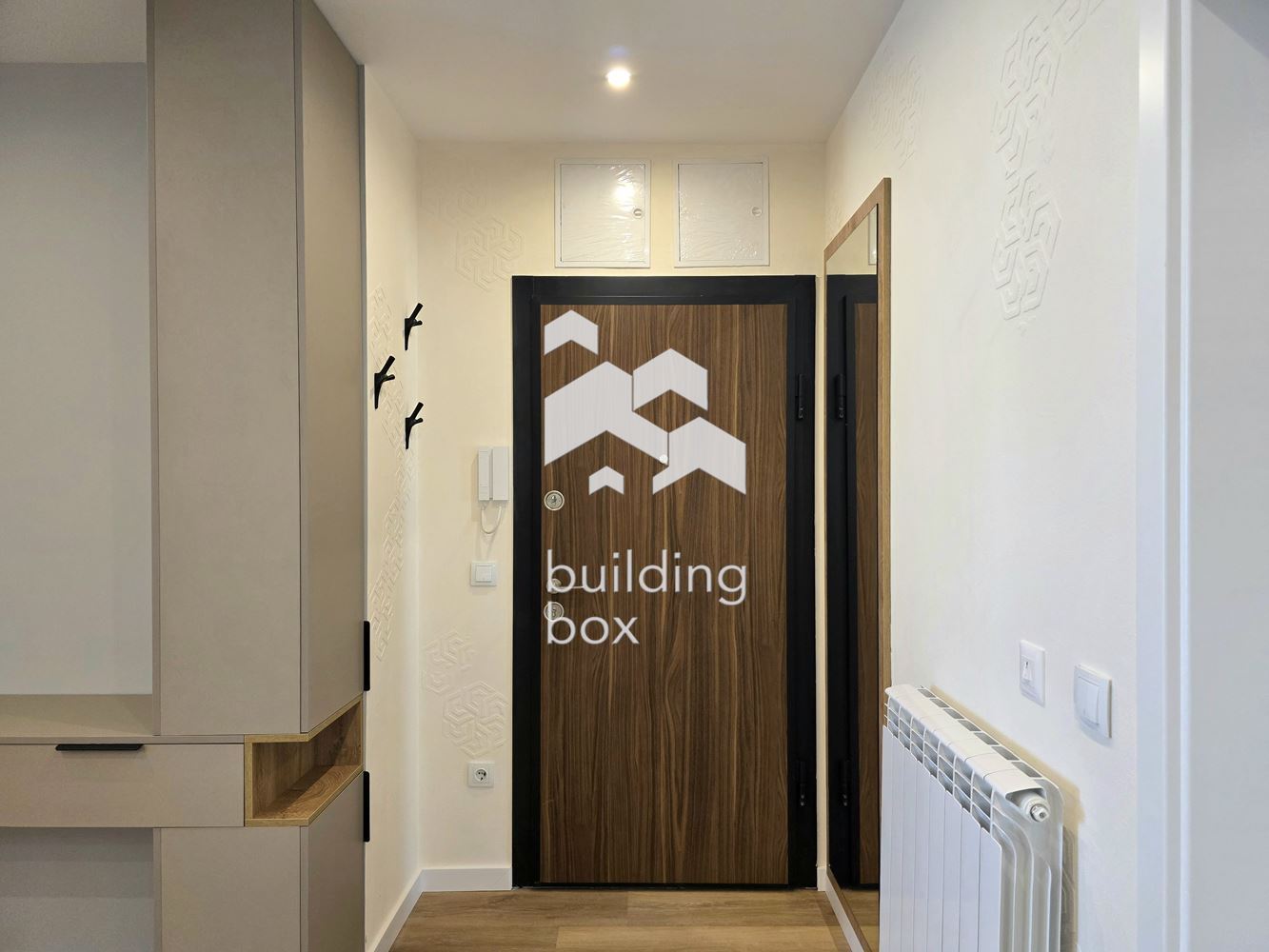 Светъл и просторен апартамент в MONA 3 - 0