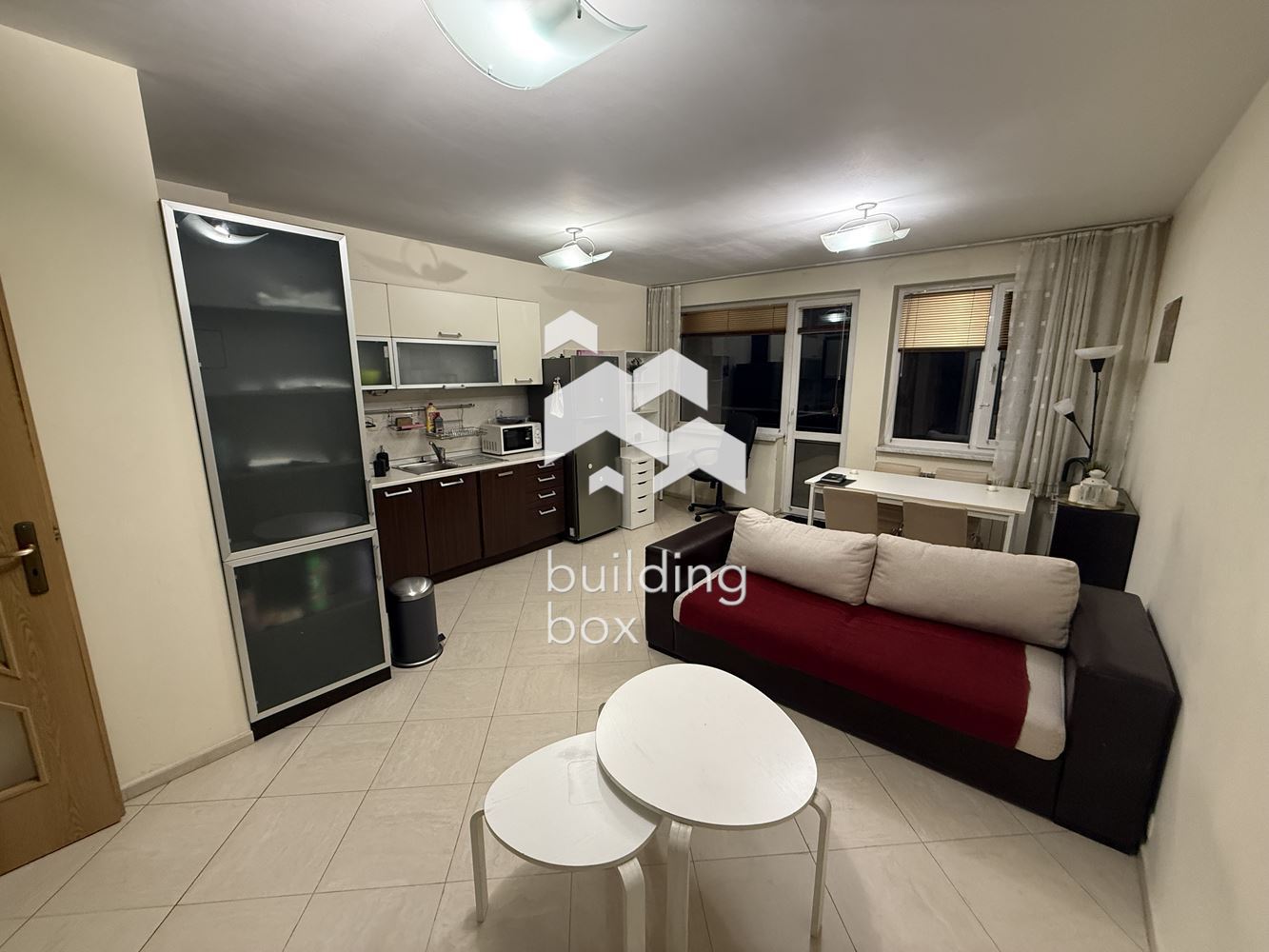 Двустаен, обзаведен апартамент в близост до Руски паметник - 0