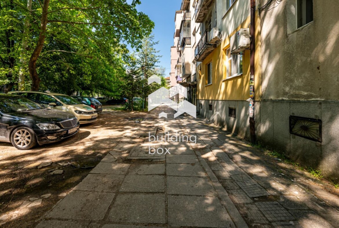 Двустаен апартамент - кв. Кючук Париж - 0