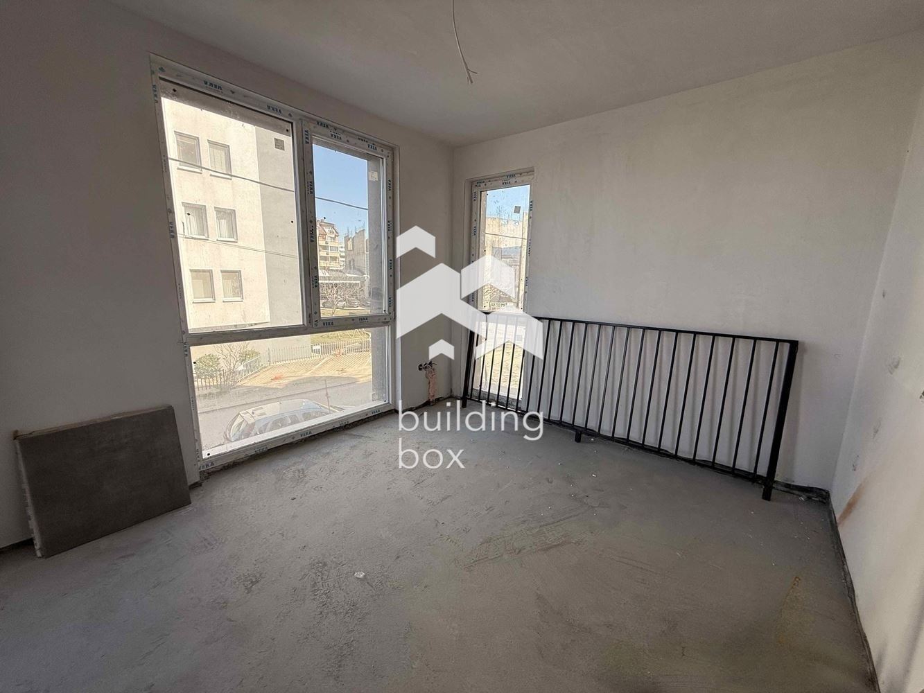 Двустаен апартамент до „Нов българиски университет“ - 0