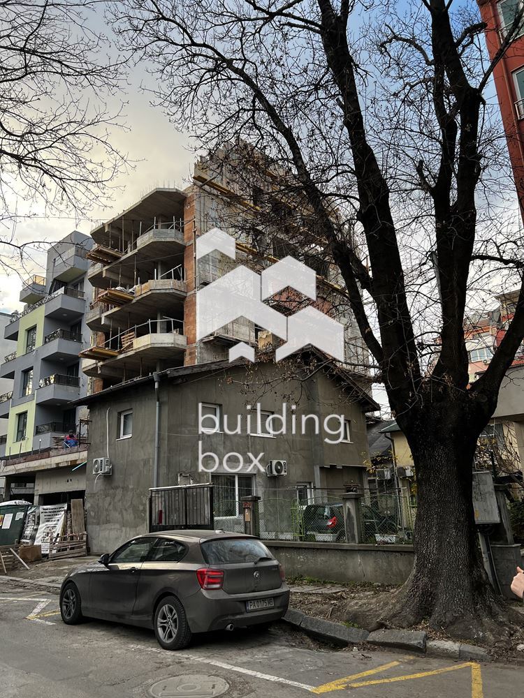 Продавза Двустаен апартамент - 0