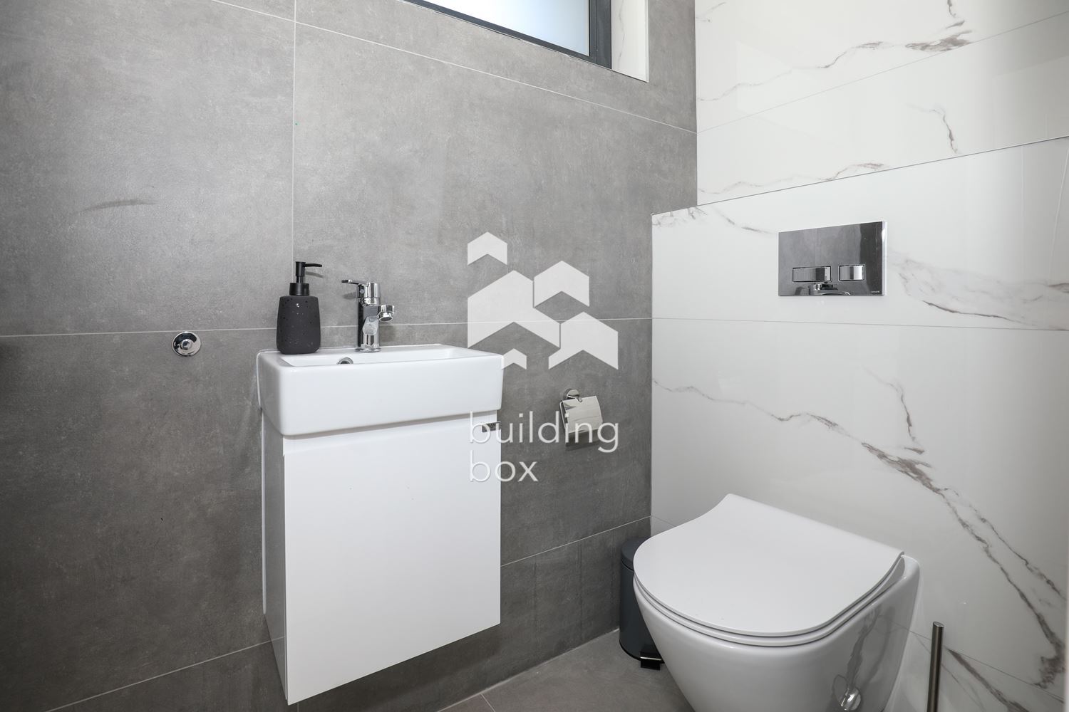 Обзаведена къща в Бистрица - 0