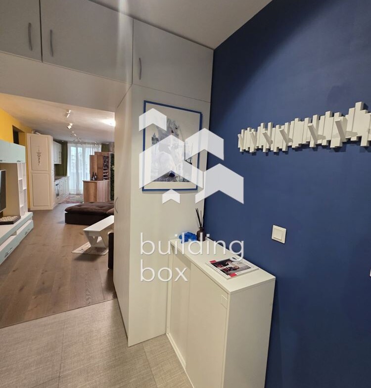 Продава тристаен апартамент в кв. Манастирски ливади - 0