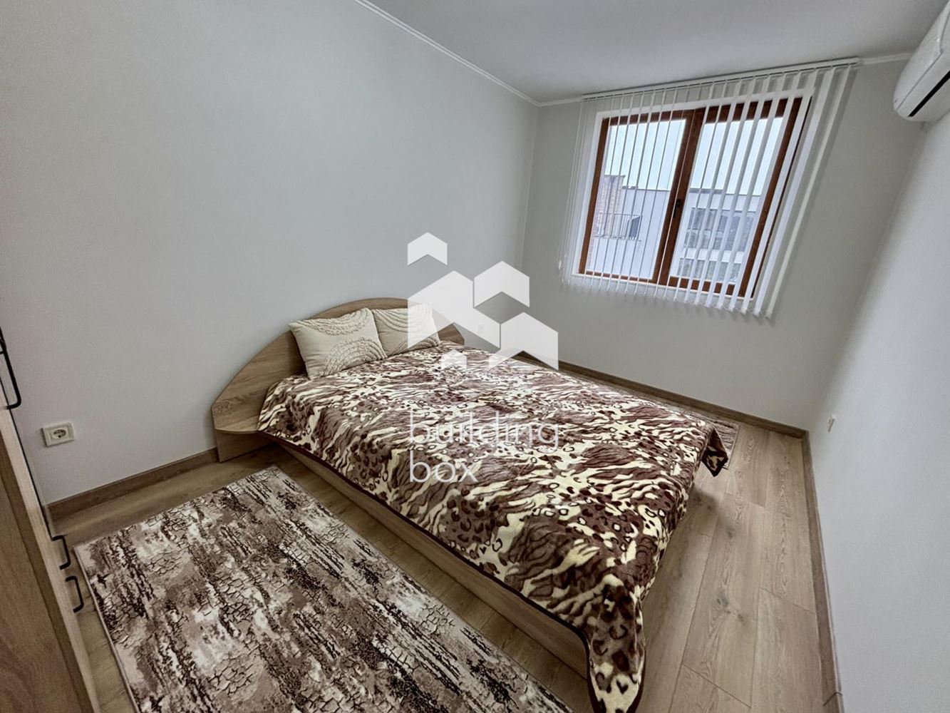 ДВУСТАЕН Стоун Хил - 0