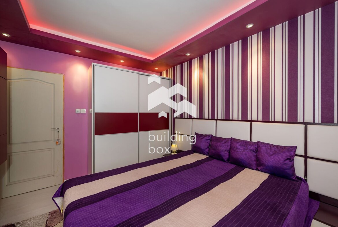 Двустаен преустроен в тристаен - 0