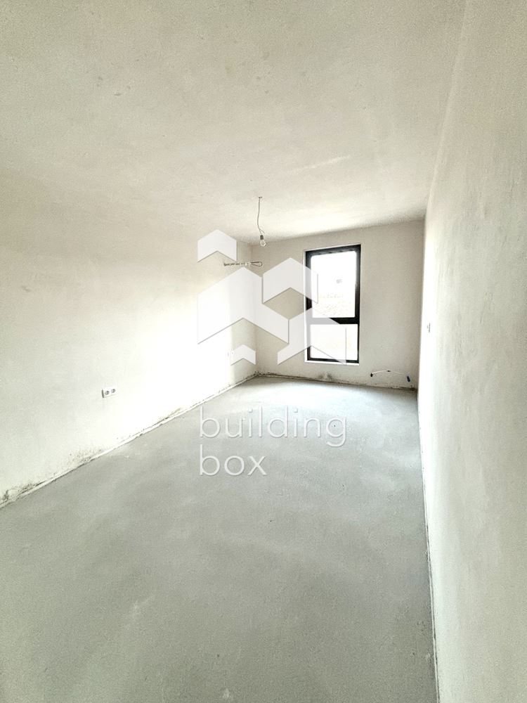 Просторен тристаен апартамент - кв. Малинова долина - 0