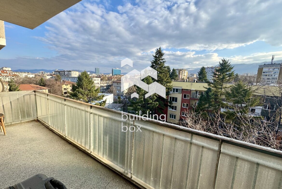 Просторен тристаен в Гео Милев - 0