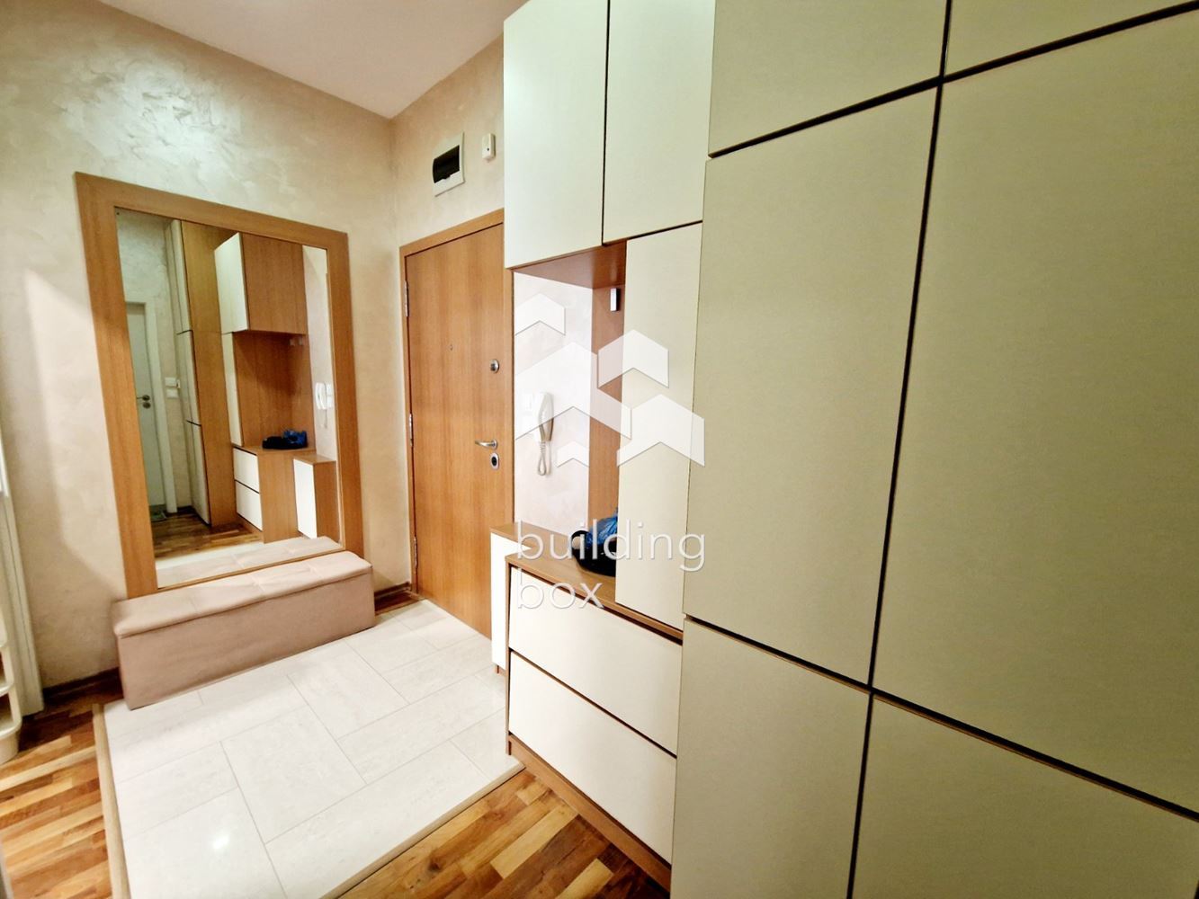 Топъл и уютен двустаен апартамент в кв. Студентски Град . - 0