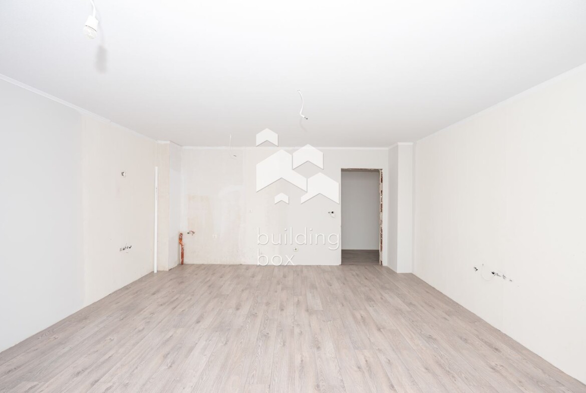 Тристаен апартамент до ключ в Асеновград - 0