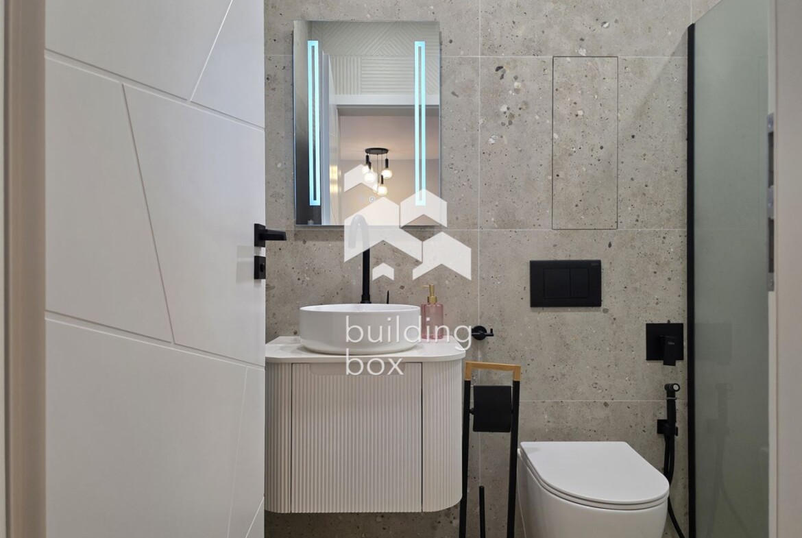 Светъл и просторен апартамент в MONA 3 - 0