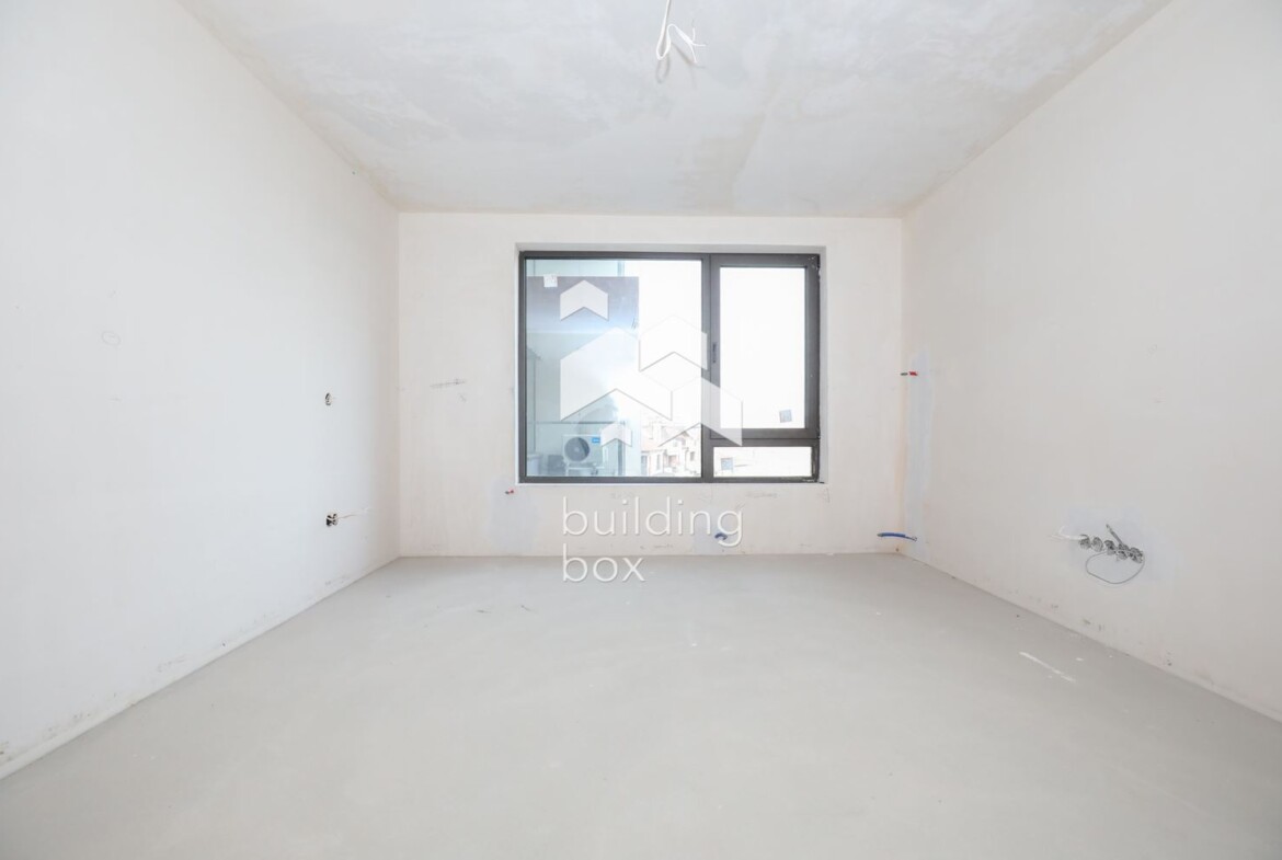 Нов слънчев 3-стаен апартамент - над 30 кв.м. всекидневна - 0