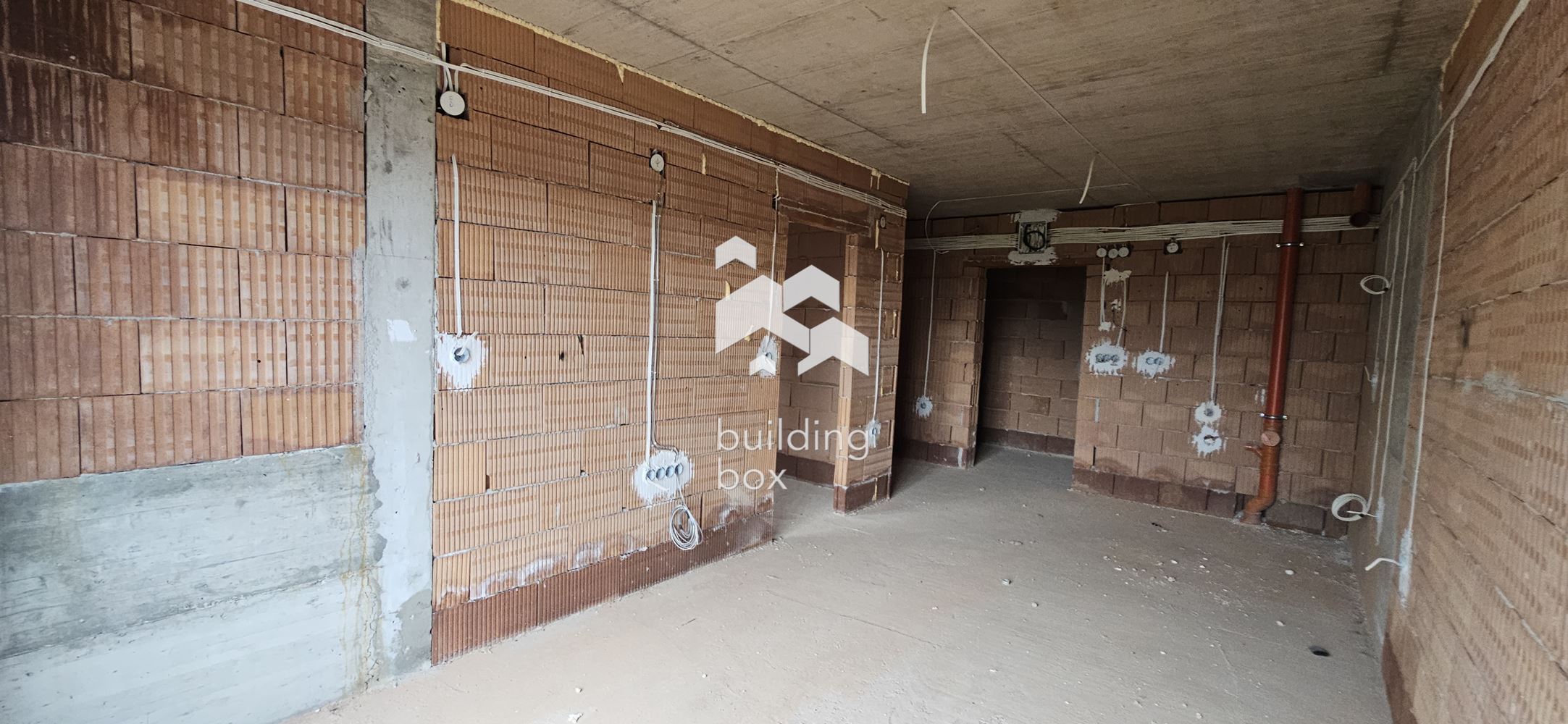 Двустаен апартамент, довършен до ключ - кв. Беломорски - 0