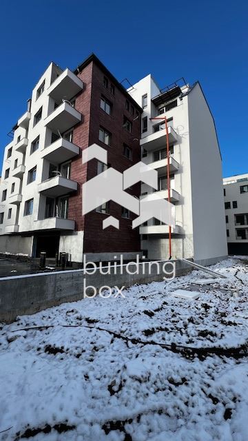 Продава Четиристаен апартамент