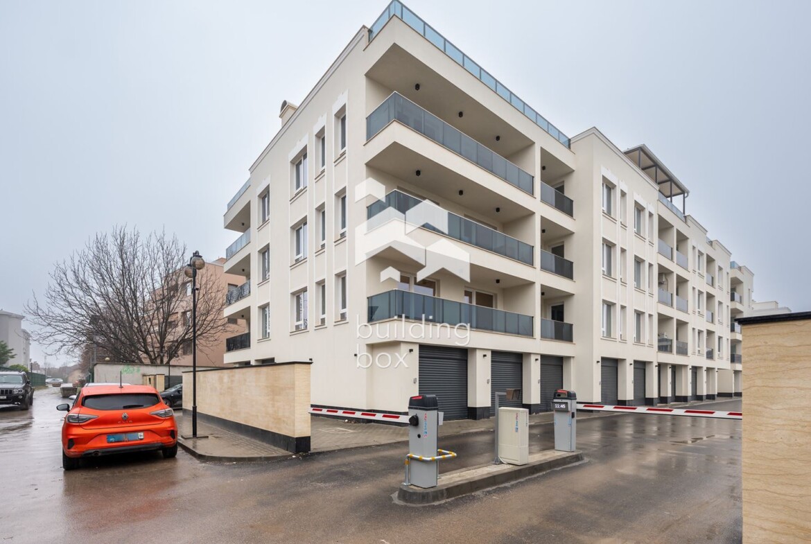 Двустаен апартамент завършен "ДО КЛЮЧ" в кв. Остромила - 0