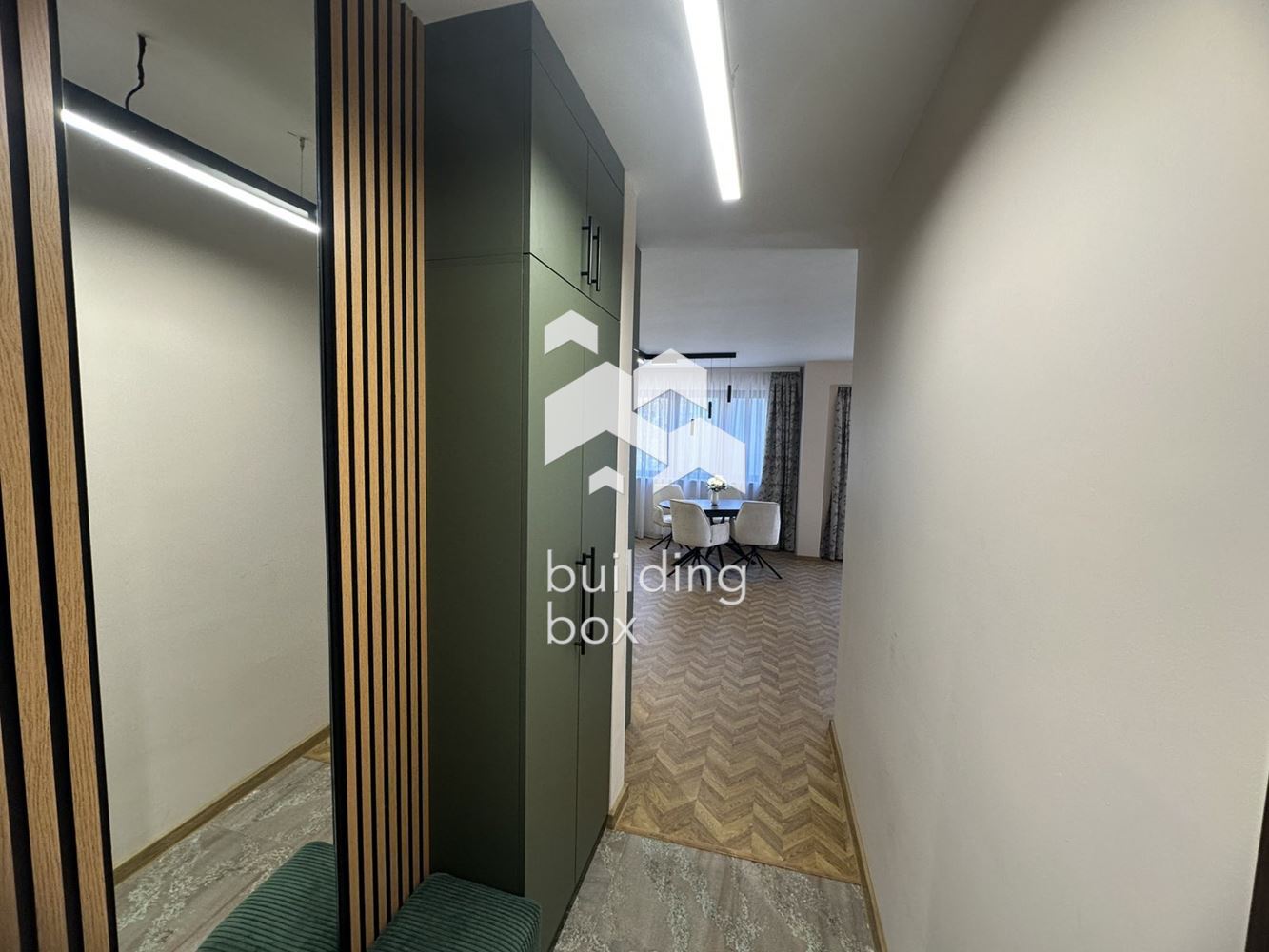 Тристаен апартамент до Второ РПУ - 0