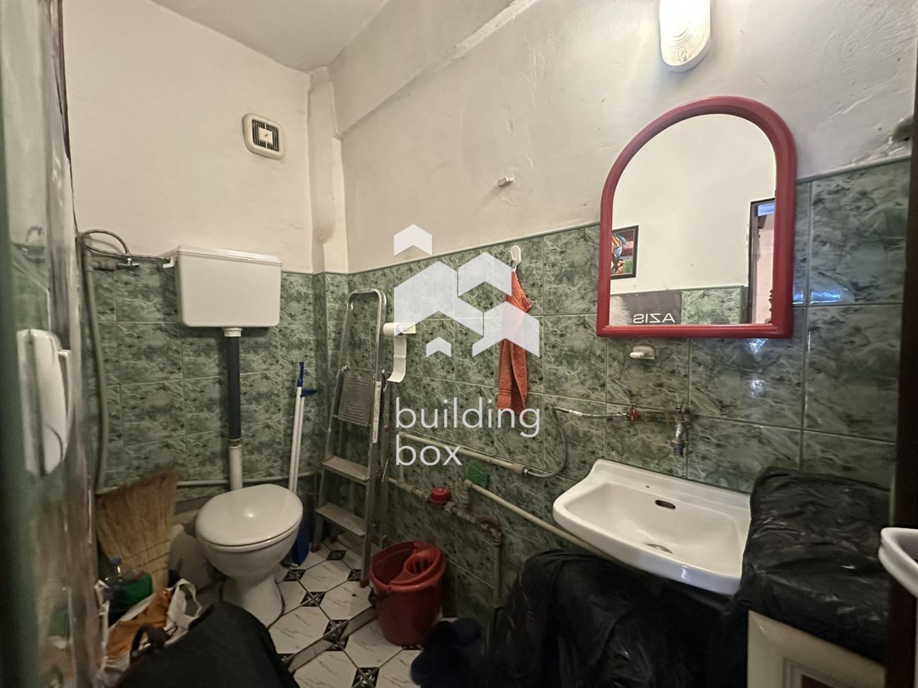 Магазин на в централната част на София - 0