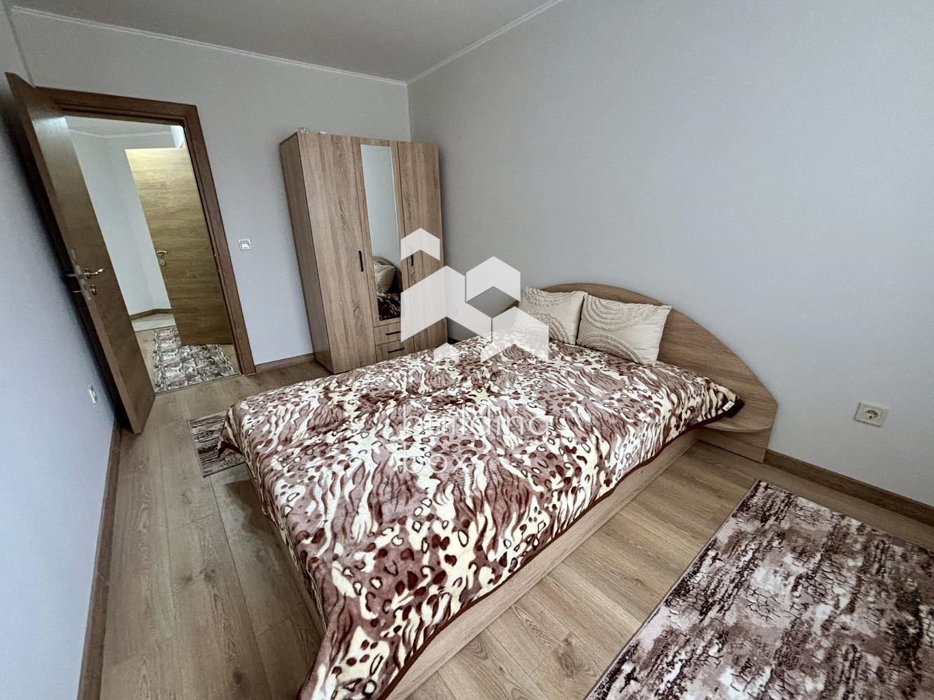 ДВУСТАЕН Стоун Хил - 0