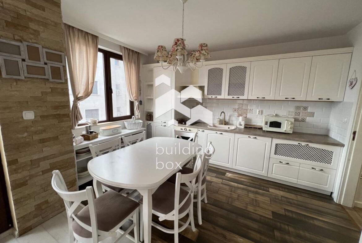 Тристаен апартамент - кв. Прослав - 0