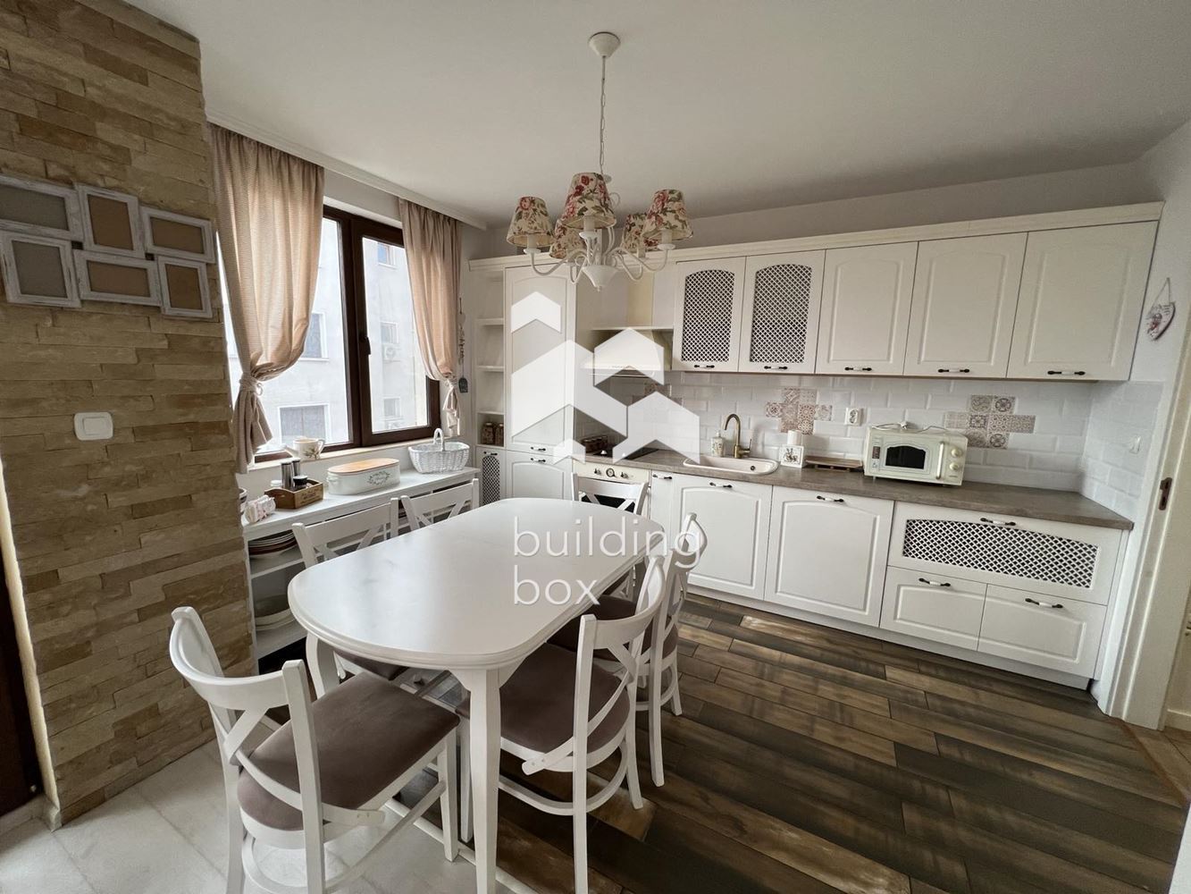 Тристаен апартамент - кв. Прослав - 0