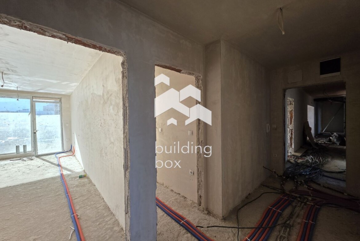 АКТ 16 до средата на годината! Топла връзка към метрото! Затворен комплекс! - 0