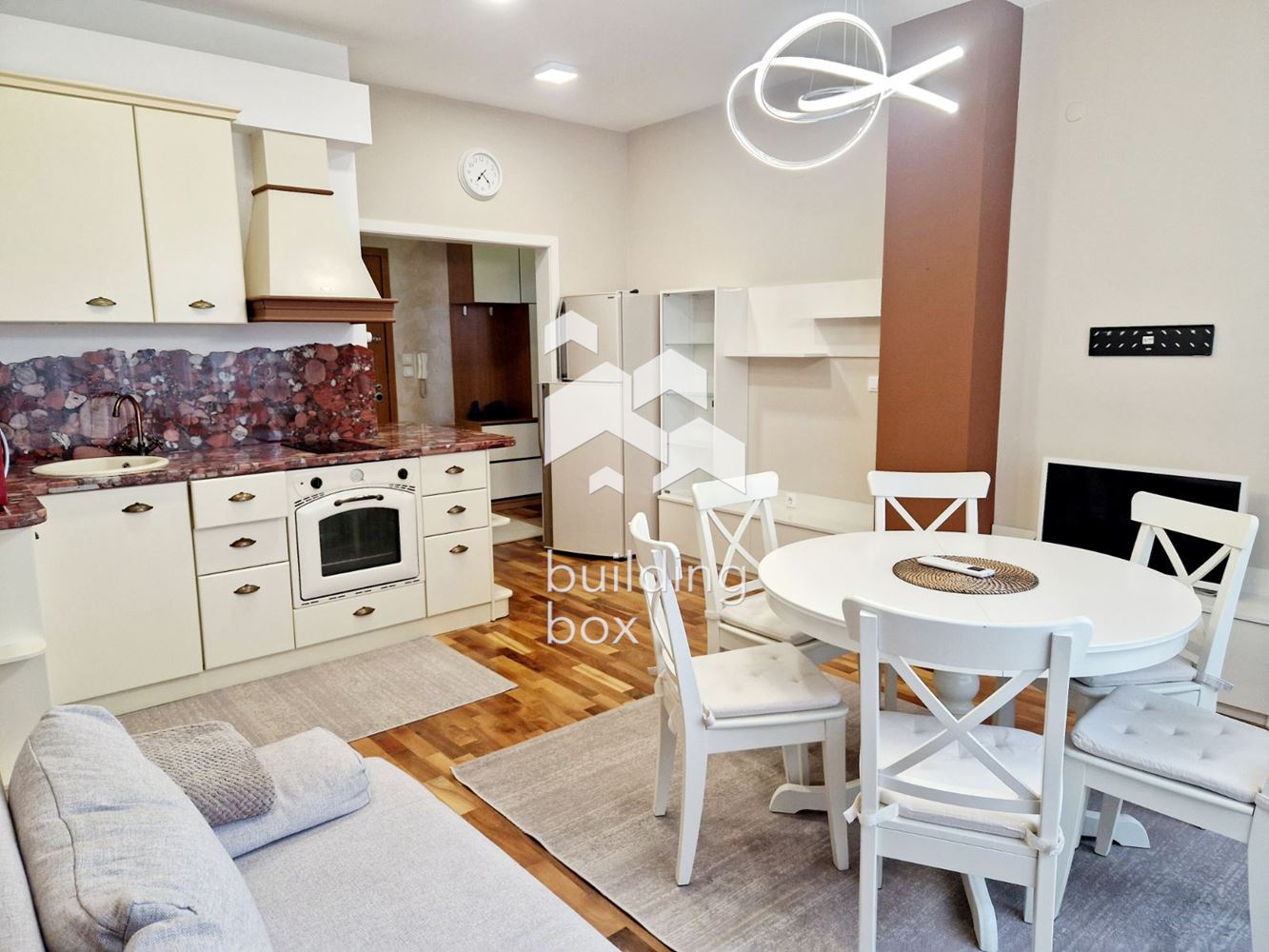 Топъл и уютен двустаен апартамент в кв. Студентски Град .