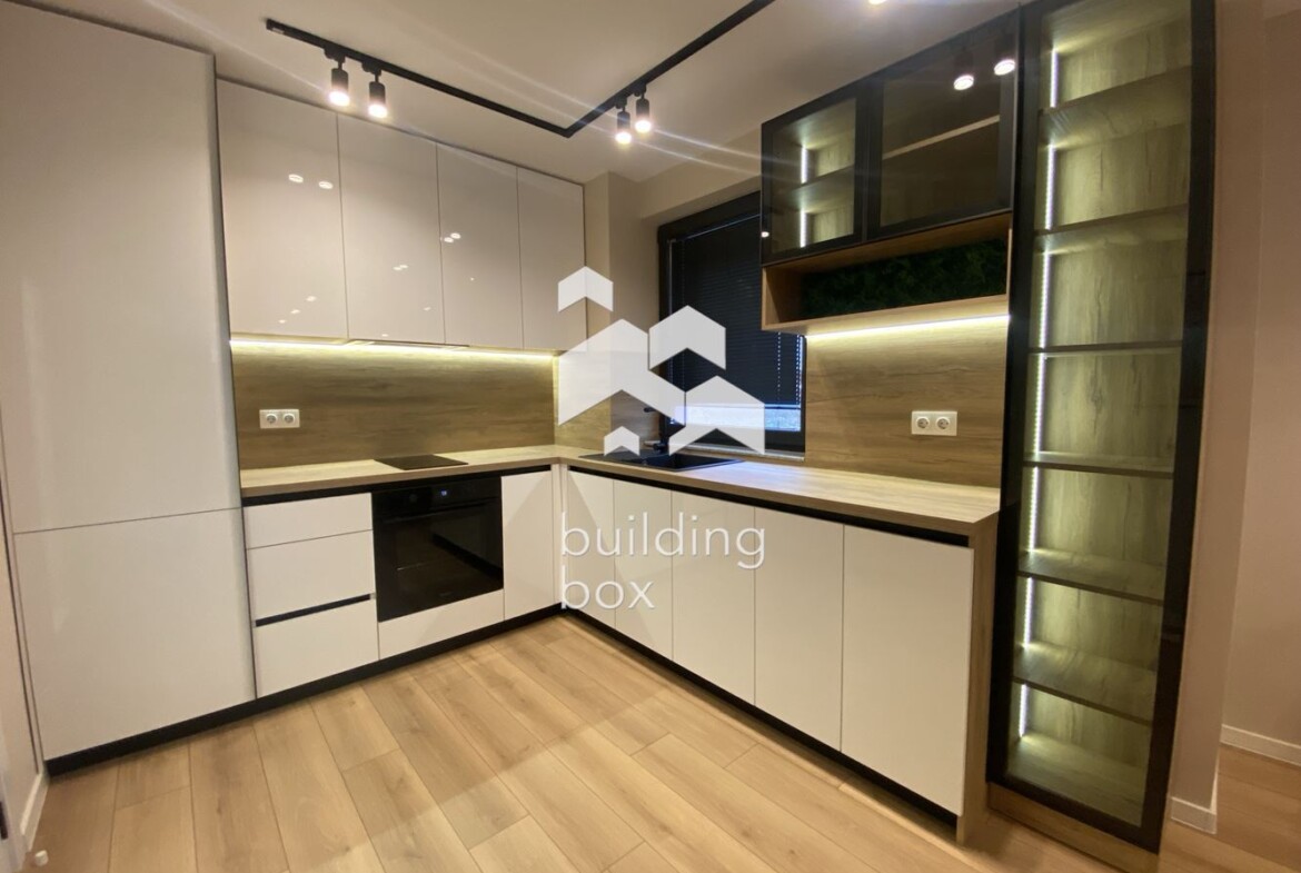 Двустаен апартамент в кв. Остромила - 0