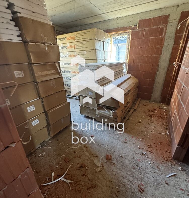 Самостоятелна къща в село Маноле - 0