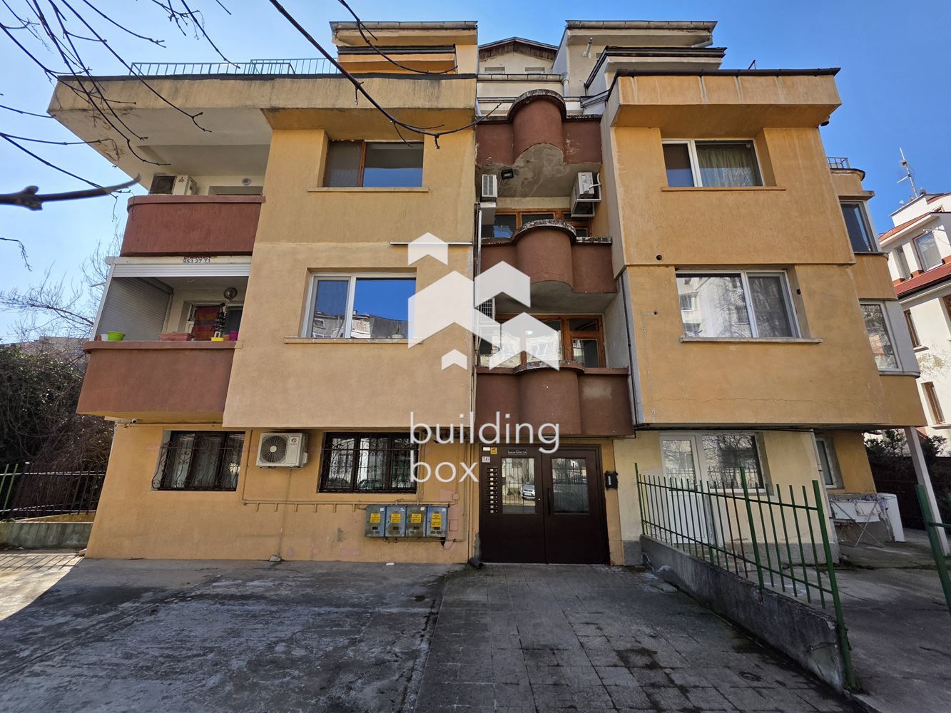 Просторен многостиаен след ремонт в Павлово - 0