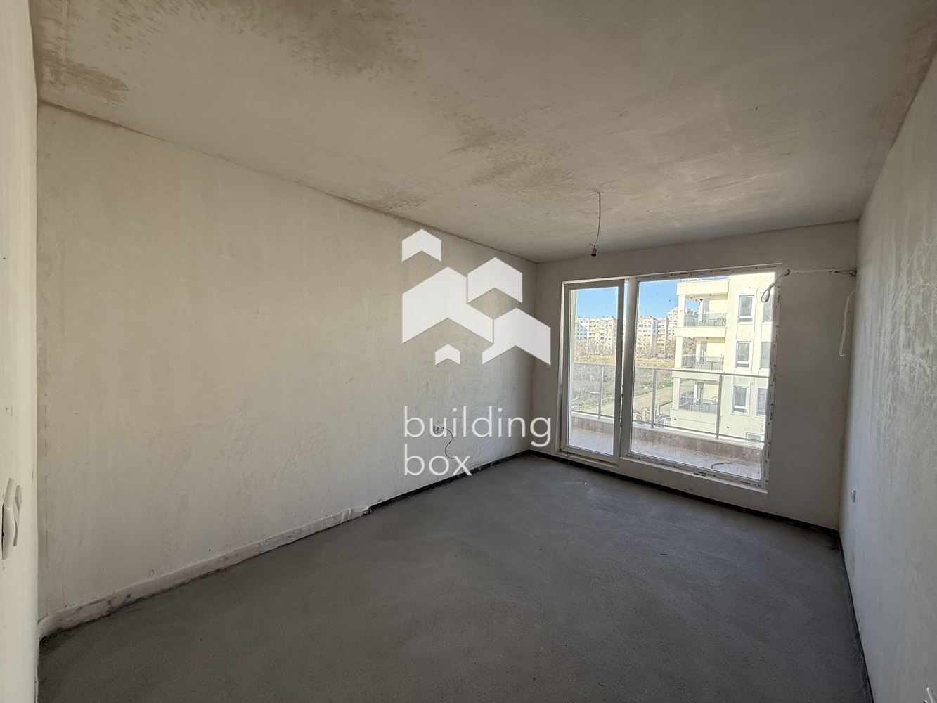 Тристаен апартамент в кв. Остромила пред АКТ16 - 0