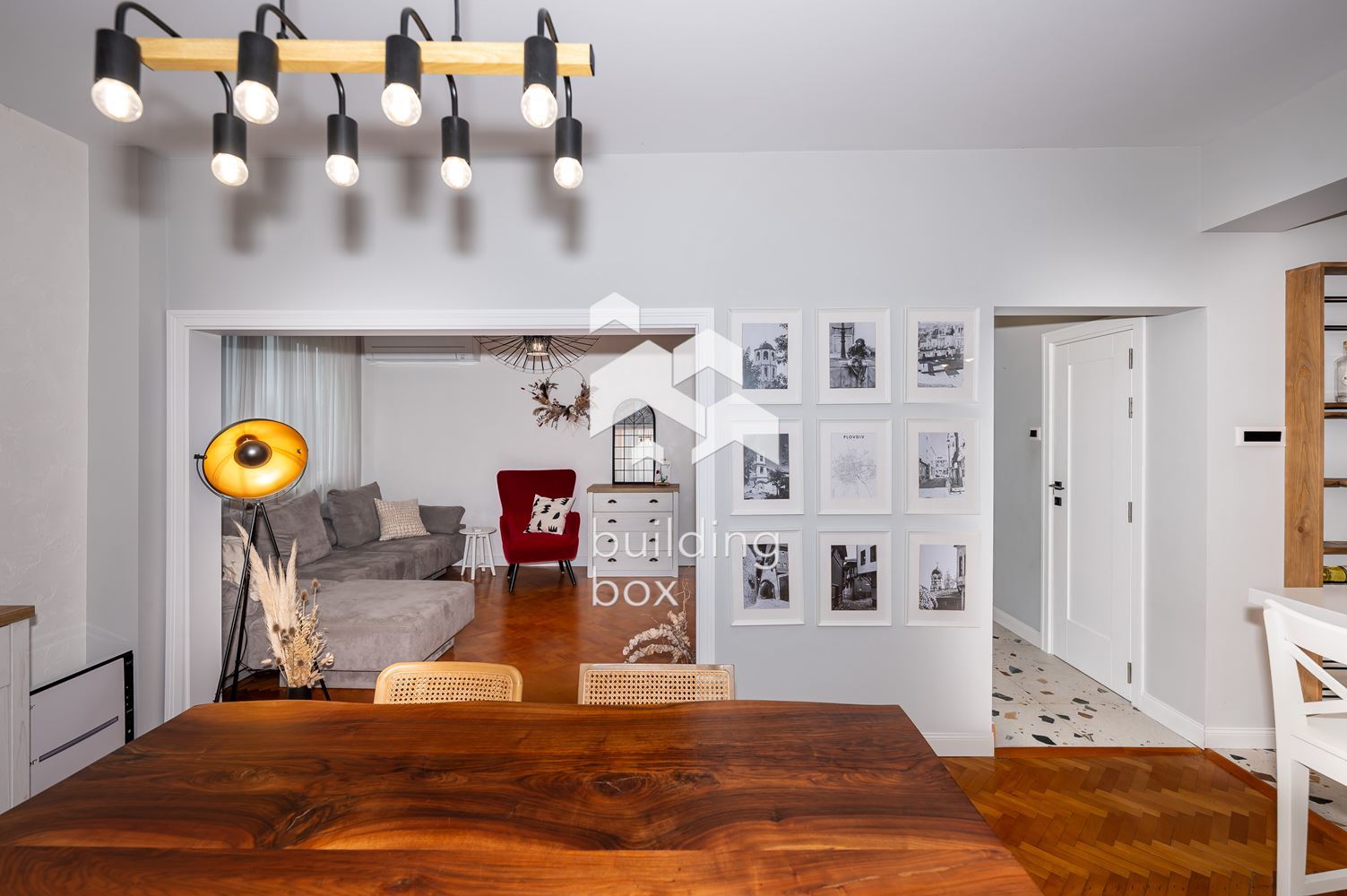 Уютен, обзаведен тристаен апартамент – кв. Каменица 1