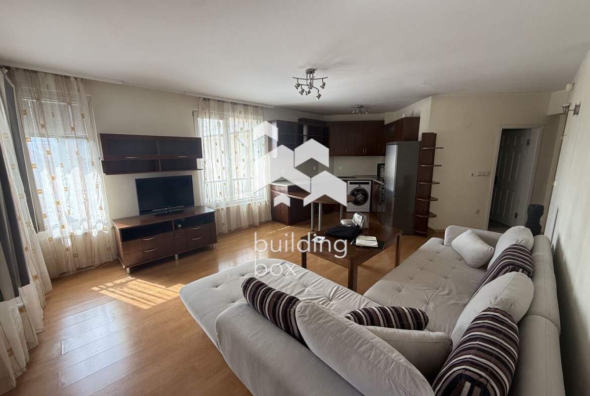 Просторен и семеен тристаен апартамент в кв. Гео Милев - 0