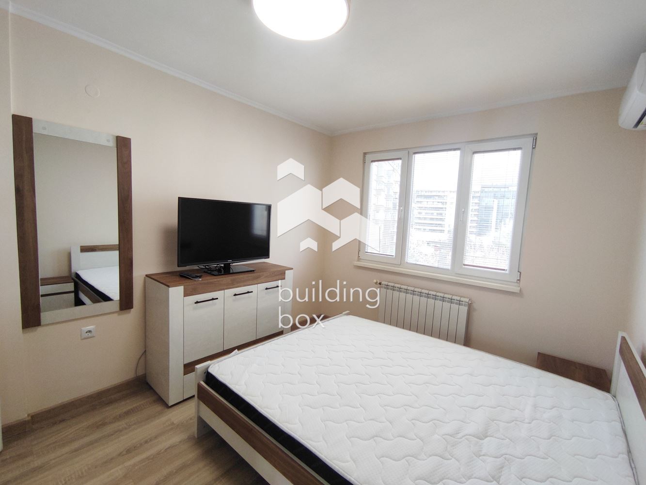 Слънчев тристаен апартамент в кв. Гео Милев - 0