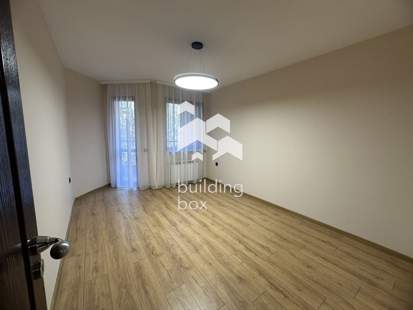 Тристаен апартамент до Второ РПУ - 0