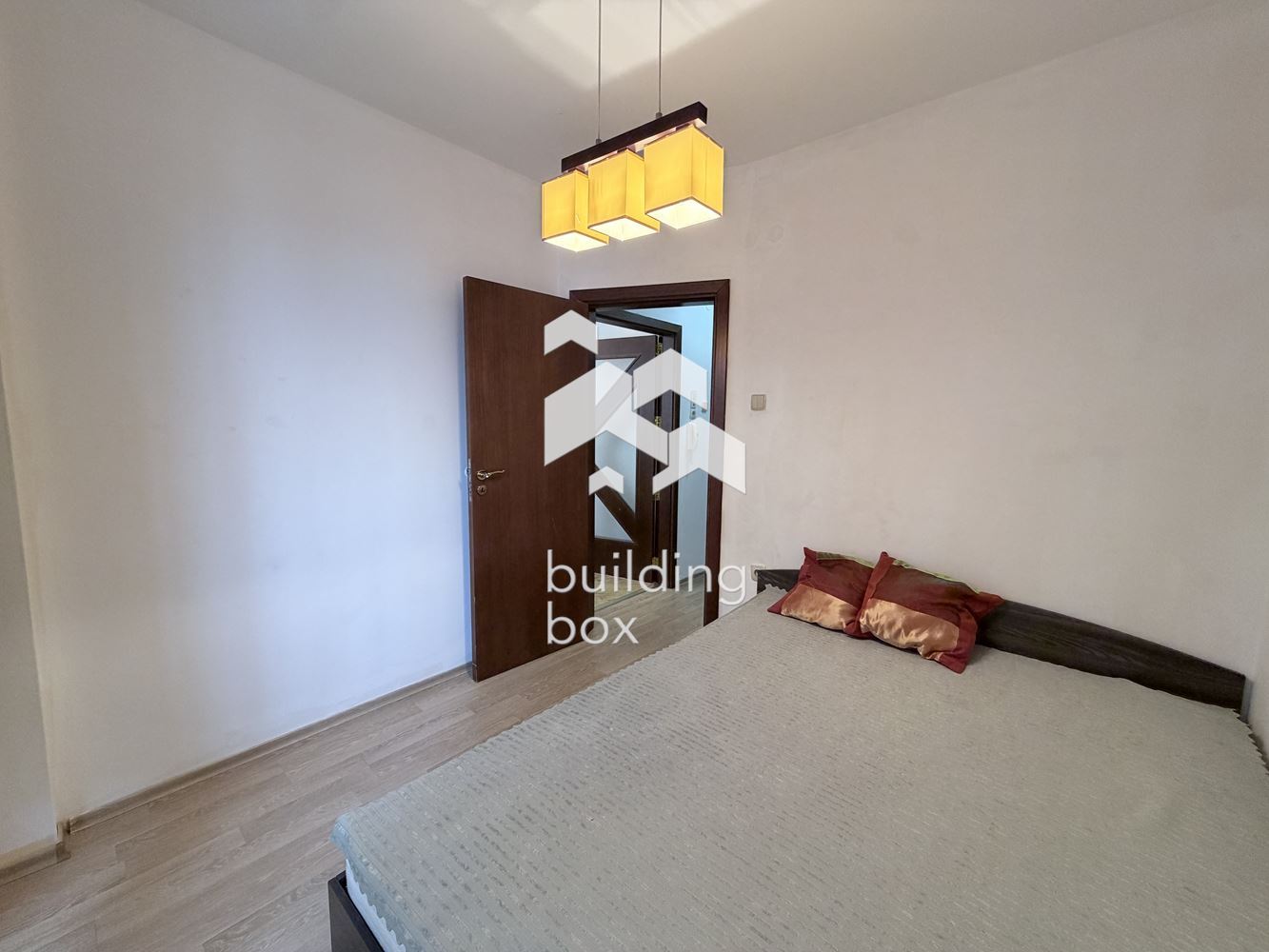 Тристаен апартамент под наем - кв. Каменица 2 - 0