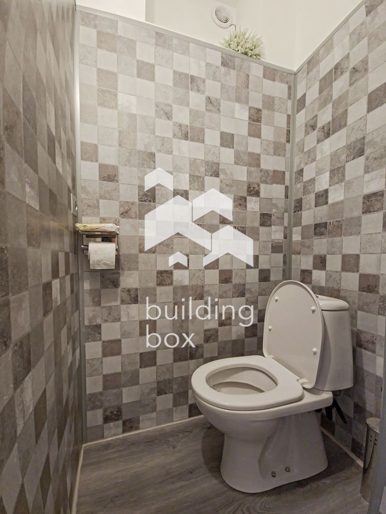 Тристаен апартамент на ул. "Любен Каравелов" - 0