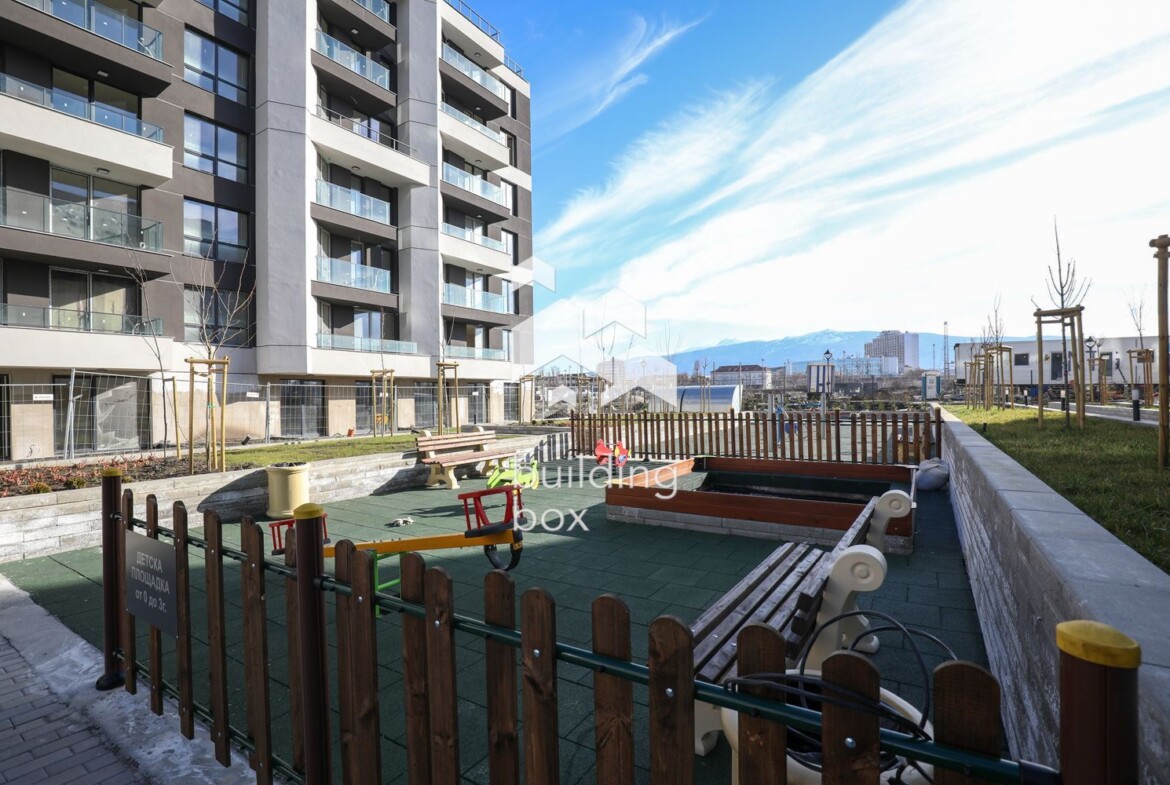 Тристаен апартамент в комплекс "Капитол Резиденс" - 0