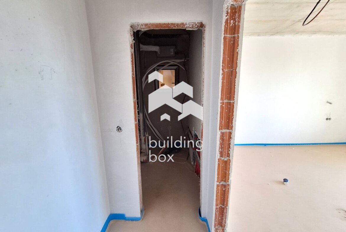 Тристаен апартамент - с. Мировяне - 0