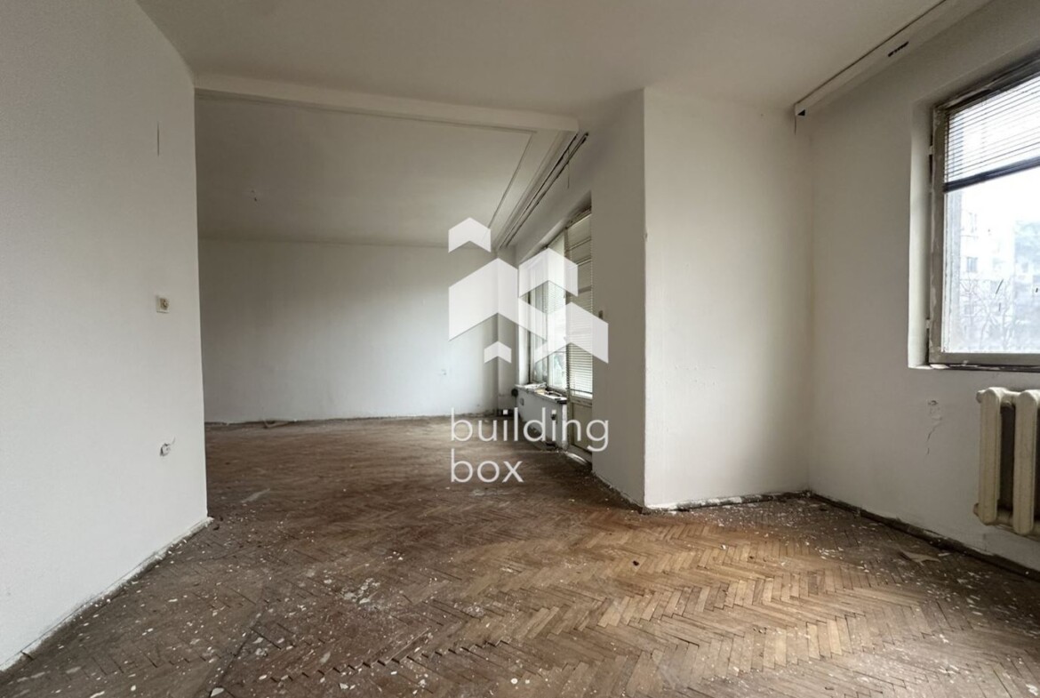 Просторен тристаен апартамент - кв. Гоце Делчев - 0