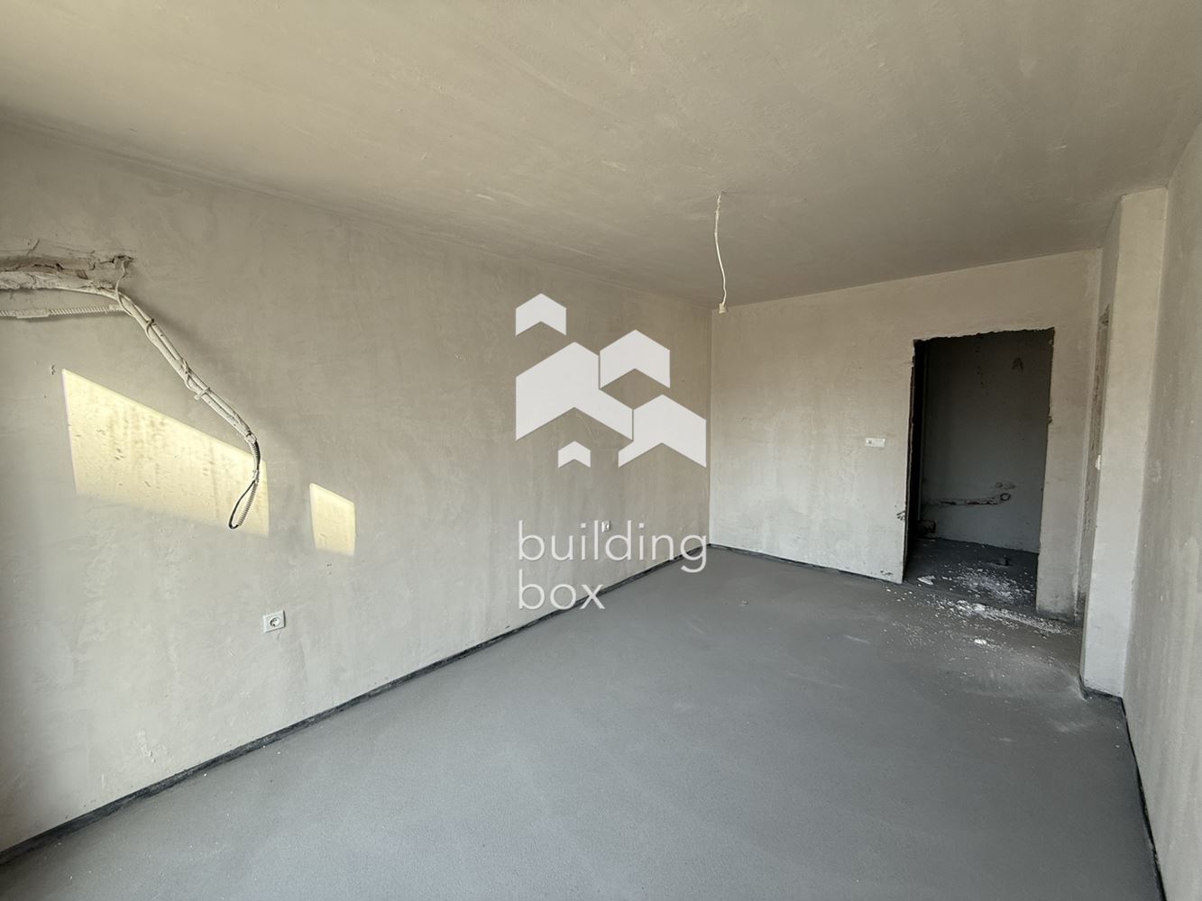 Тристаен апартамент с двор пред АКТ16 - кв. Остромила - 0